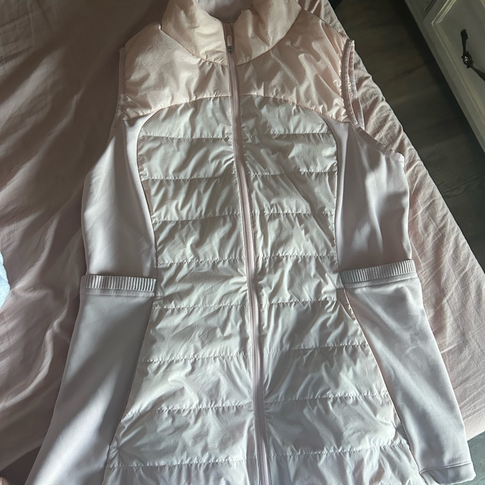 Lululemon down for it all vest size 12